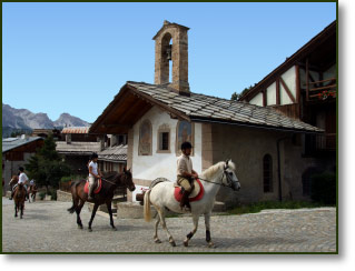 A passeggio nella borgata