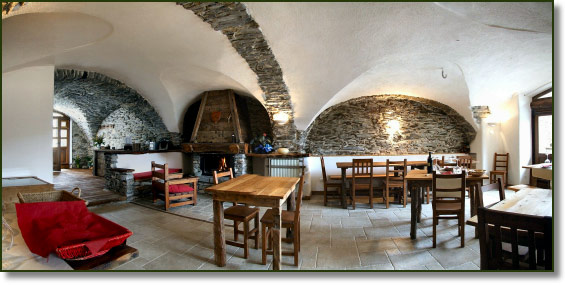 Sala da pranzo dell’agriturismo